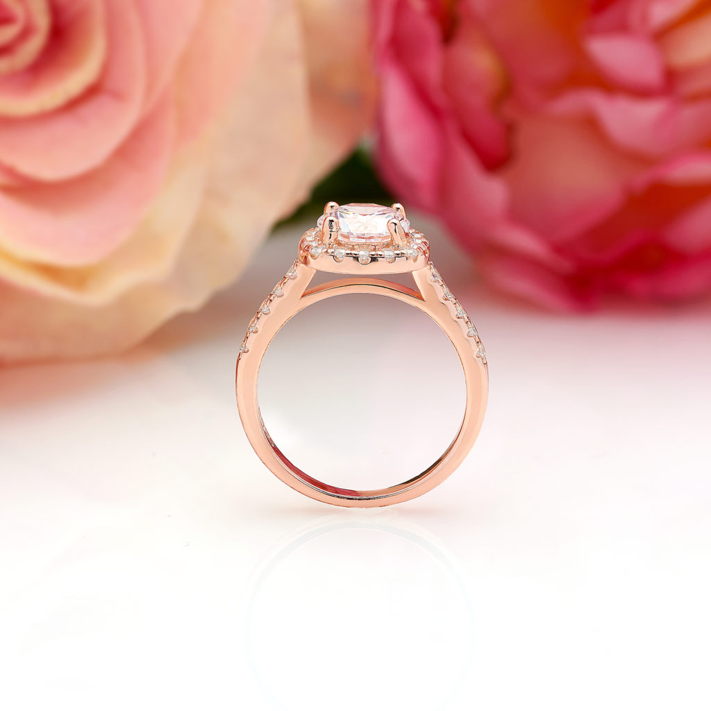 1.25 CT Halo Round Cut Engagement Ring in Rose Gold